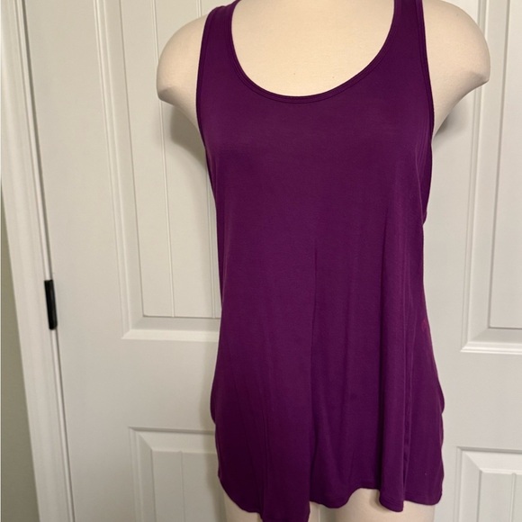 Cabi scoop neck tank style 271 size M EUC - Picture 3 of 6